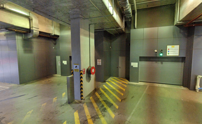 Secure Car Stacker with Easy Access in Prime Location