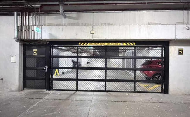 Waterloo - Secure Undercover Parking with Locker near Green Square