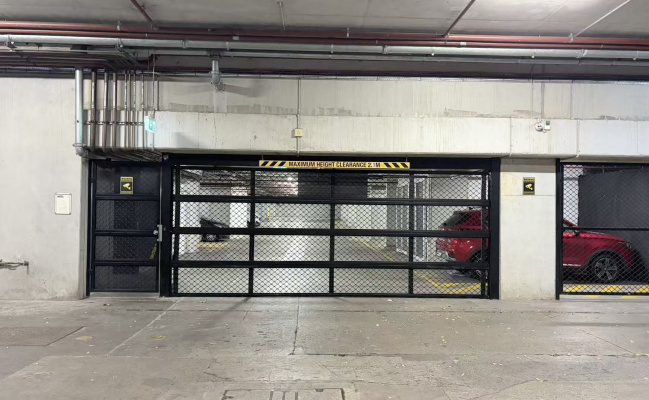 Waterloo - Secure Undercover Parking with Locker near Green Square