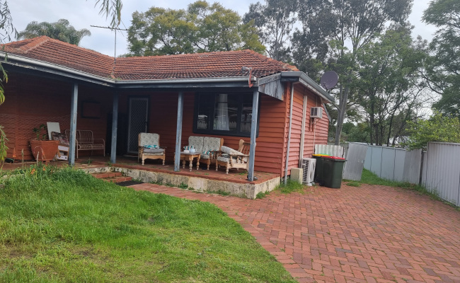Driveway parking on Etwell Street in East Victoria Park Western Australia