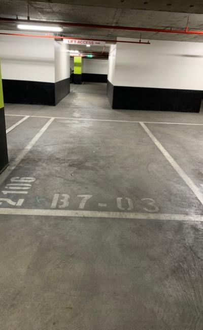 Melbourne - Secure CBD Parking near Southern Cross Lane
