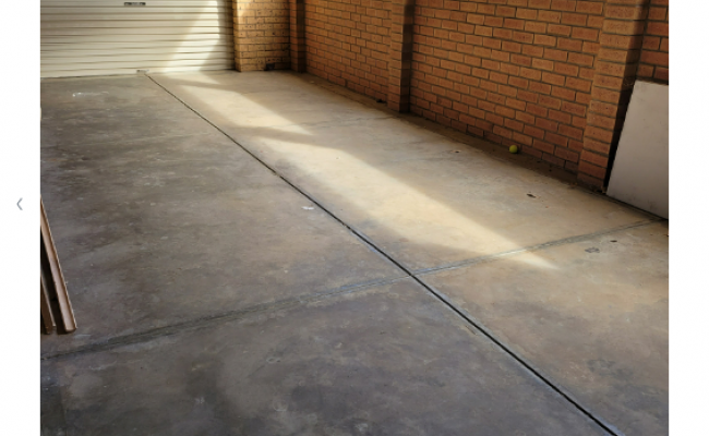 Flinders Park - Secure Tandem Parking close to the Airport, Beach and CBD