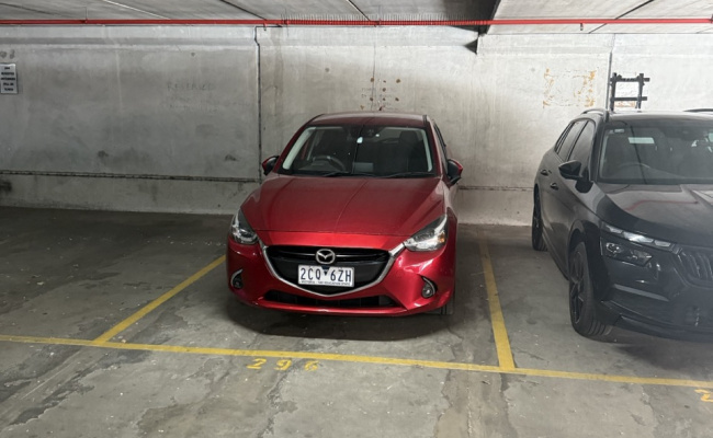 Undercover secure car spot for rent St Kilda