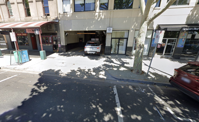 Undercover secure car spot for rent St Kilda