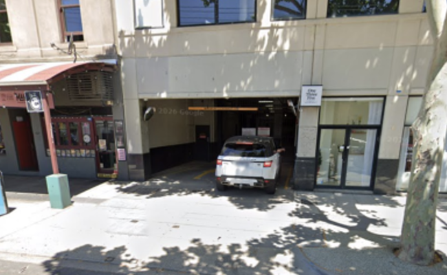 Undercover secure car spot for rent St Kilda