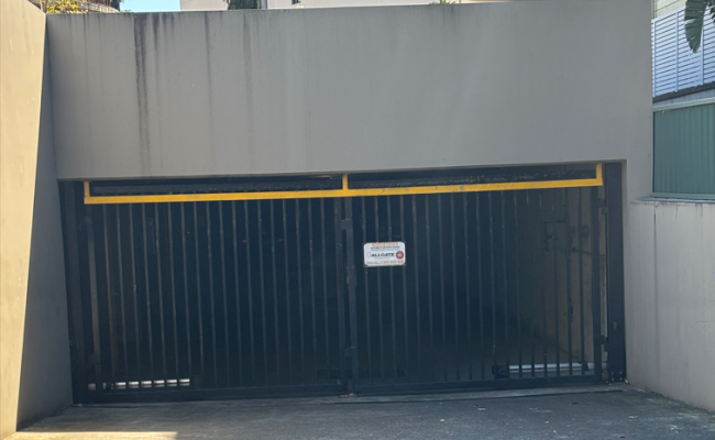 Secure Parking in Botany close to airport
