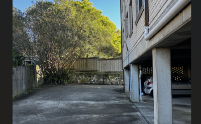 Great parking space 1 minute from Marrickville station, quick access to CBD