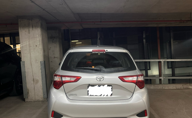 Melbourne - Secure Indoor Parking near UniMelb, RMIT, Central Station & QV