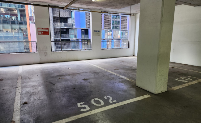 Melb CBD - Secure Indoor Parking - BAY 502.