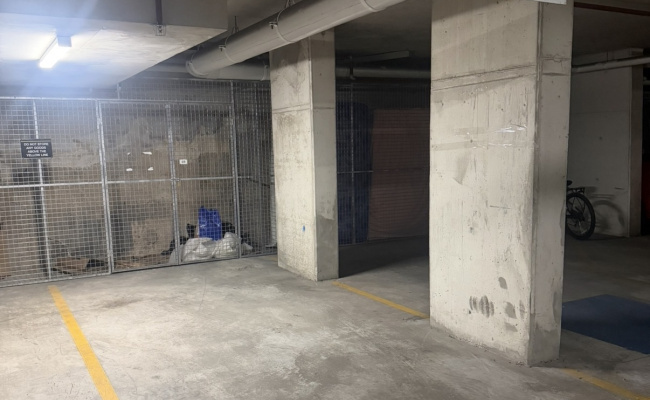 private car parking in Rosebery