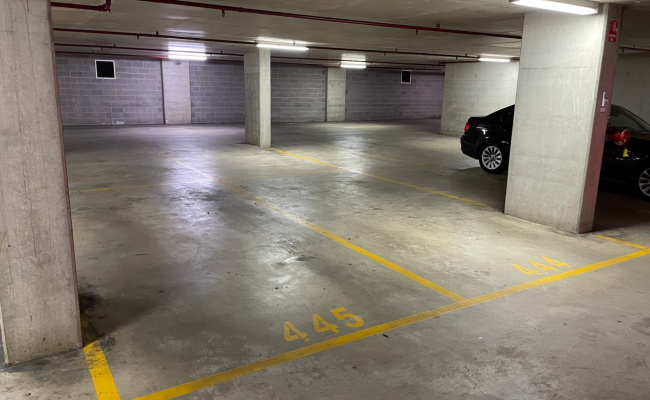 Secure Parking in Mascot (Near station)