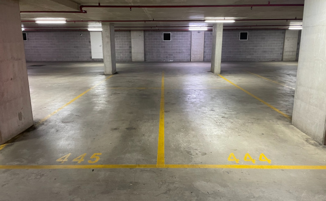 Secure Parking in Mascot (Near station)