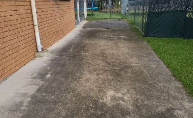 Bracken Ridge - Great Carport Parking near Bus Stop