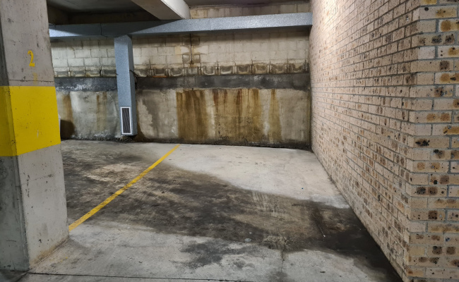 SECURE INDOOR CAR PARK 24x7 ACCESS GEORGE st