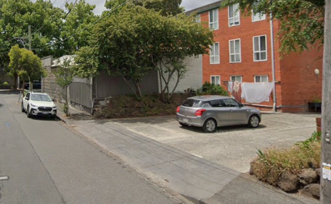 Outdoor Parking - Easy Inner City Collingwood Spot