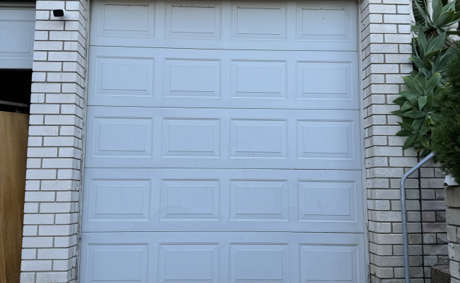 SPACE IN LOCK UP GARAGE, CCTV, ALARM & REMOTE