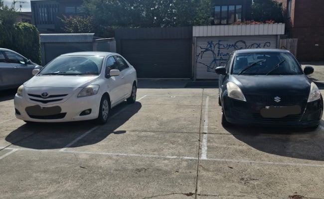 Outdoor lot parking on Griffiths Street in Richmond Victoria