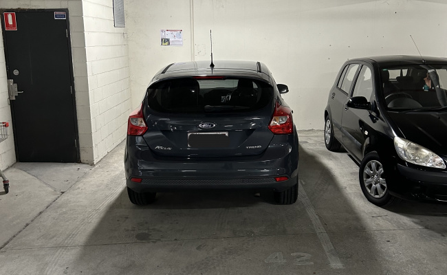 Strathpine - Secure Reserved Parking Near Strathpine Centre & Train Station