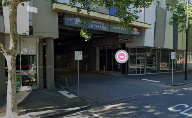 Secure undercover parking docklands 24/7 available