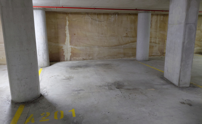 Oversized Secure Undercover Car Space in Ultimo with 24x7 Access