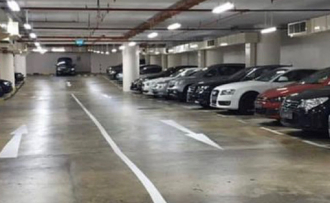 Covered parking for a 2-wheeled vehicle. Short and long-term rent in Tung Hop st, Waterloo, NSW