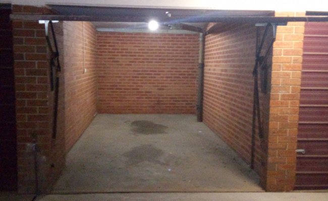 Lock up garage parking on Hawkesbury Rd in Westmead