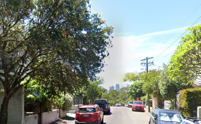 Safe & Easy Access Parking Space 12minutes walk from USYD campus
