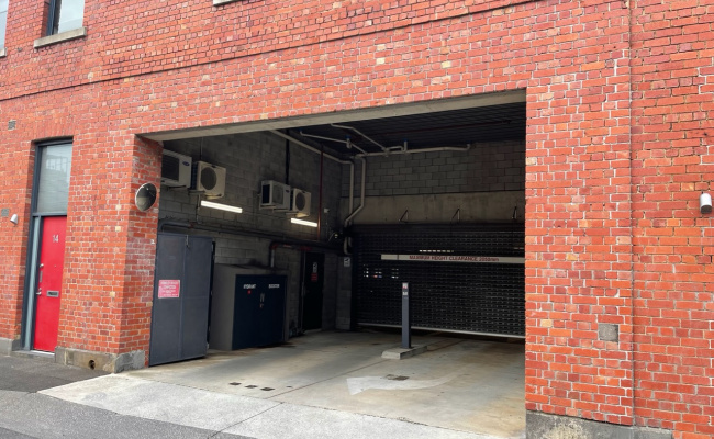 Indoor lot parking on Hoddle St in Collingwood