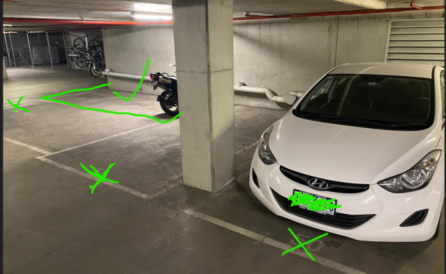 Collingwood - Secure Carpark near North Richmond Station