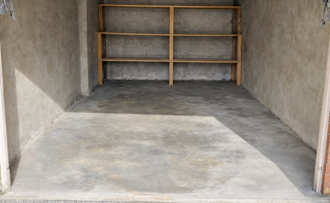 Large Private Lock-up Garage