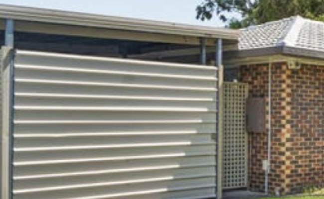 Lock up garage parking on Jean Street in Thorneside Queensland