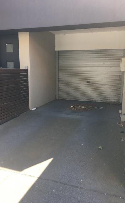 Driveway parking on Jessie Street in Cremorne