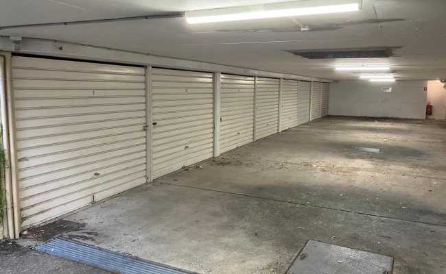 Chatswood lock up garage 2m walk from Westfield