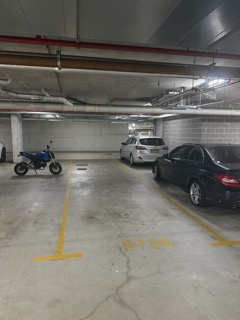 Parking space in Zetland