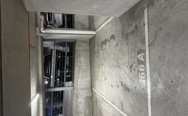 Great parking space near CBD. Convenient and accessible via public transport