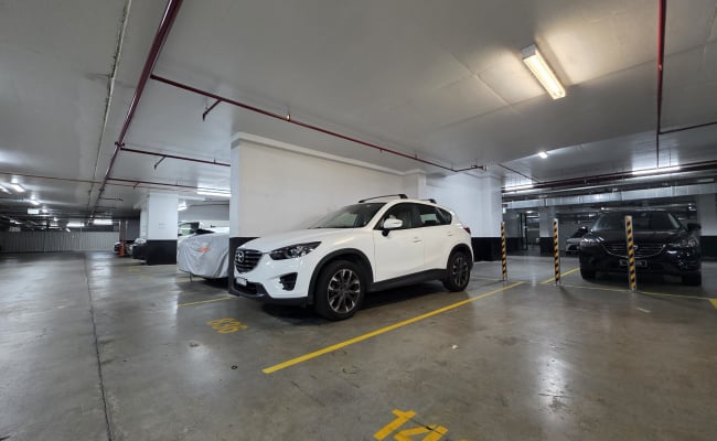 Mascot Central - Secure Undercover Parking - Qantas HQ - Mascot Station - 24/7 Security