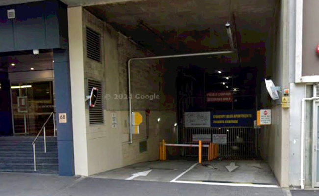 Indoor parking space in heart of CBD - Next to State Library & QV