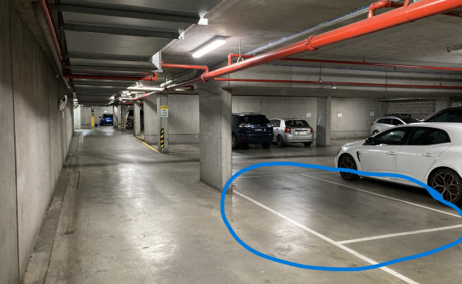 Melbourne - Secure Indoor parking in CBD