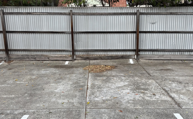 Parking Spot close to MCG and Epworth Hospital