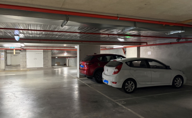 Secured indoor car parking near Flagstaff, Law Courts & Victoria University.