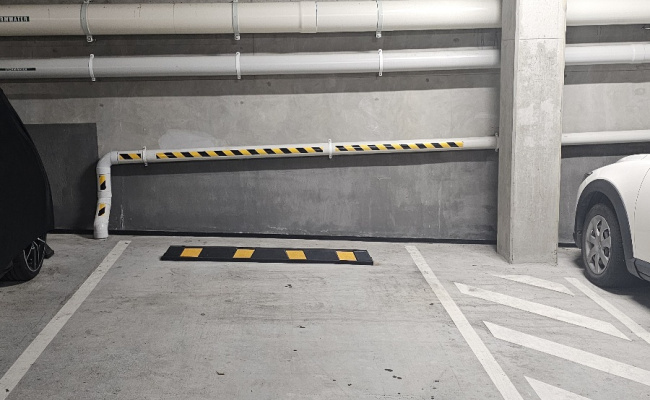 Indoor Parking in Northahore Hamilton