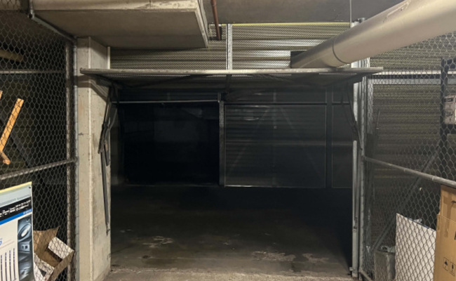 Underground Lockin Garage Parking / Storage
