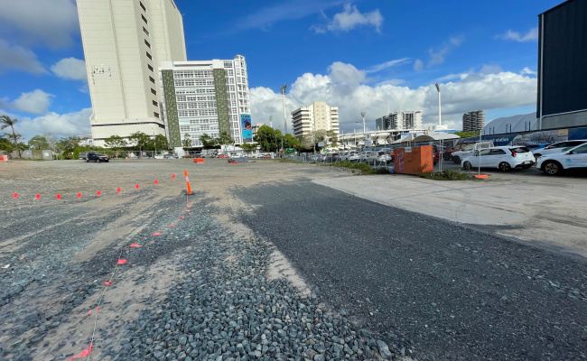 AFFORDABLE & CONVENIENT UNRESERVED OUTDOOR PARKING - WOOLLOONGABBA