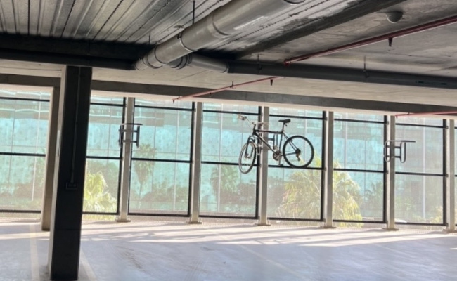 Secure Long Term Car park in Docklands 