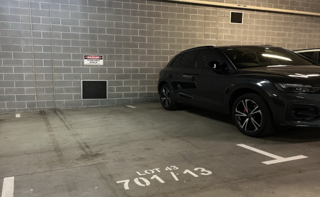 Secure Basement Parking on Mary St, 2 Mins to Rhodes Station & Central