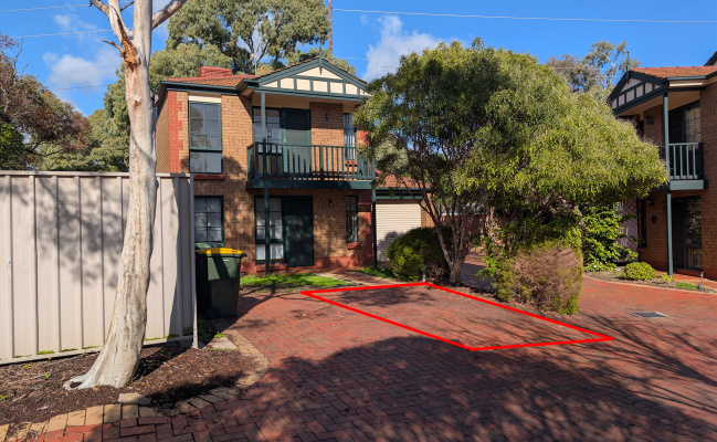 Park with Ease - Conveniently located near Flinders Uni, Hospital, Tonsley Station, Westfield Marion