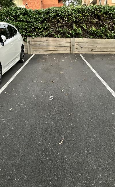 Great parking near Meadowbank train station