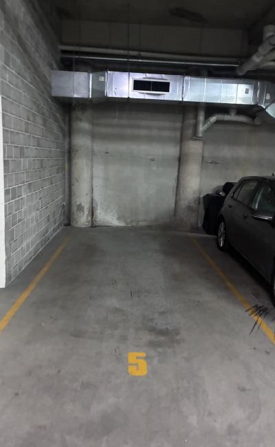 Secure Parking in Cremorne Close to the City