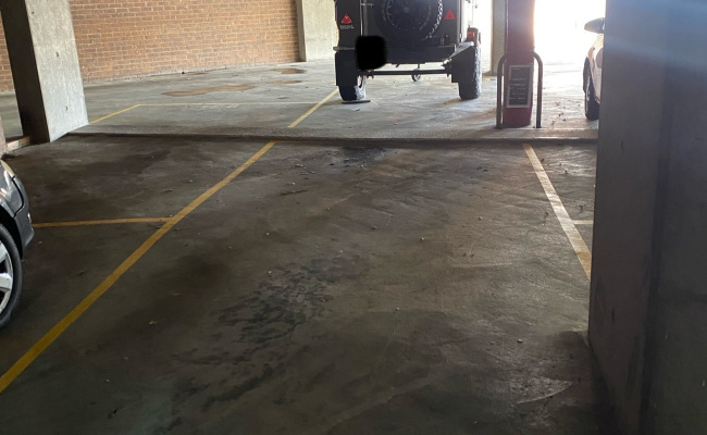 Darling Point - Secure Parking close to Edgecliff Station and Rushcutters Bay