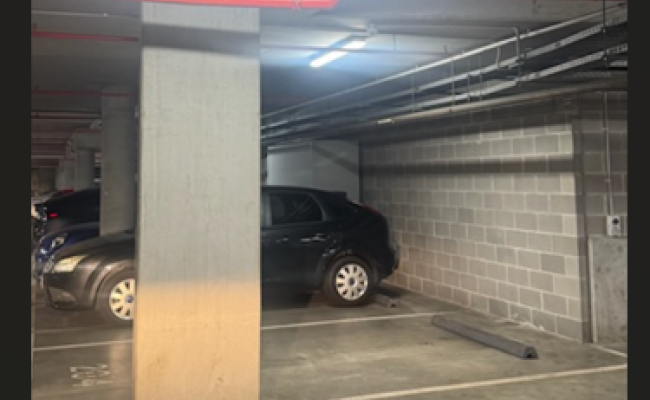 Travancore - Secure Parking Close to City